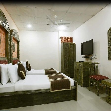 Hotel Green Lotus Dwarka Delhi  Oda fotoğraf